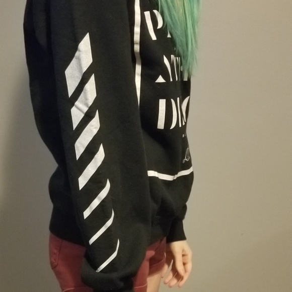 Panic at the disco sweater - Picture 2 of 4